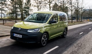 VW Caddy 2020 MPV - front